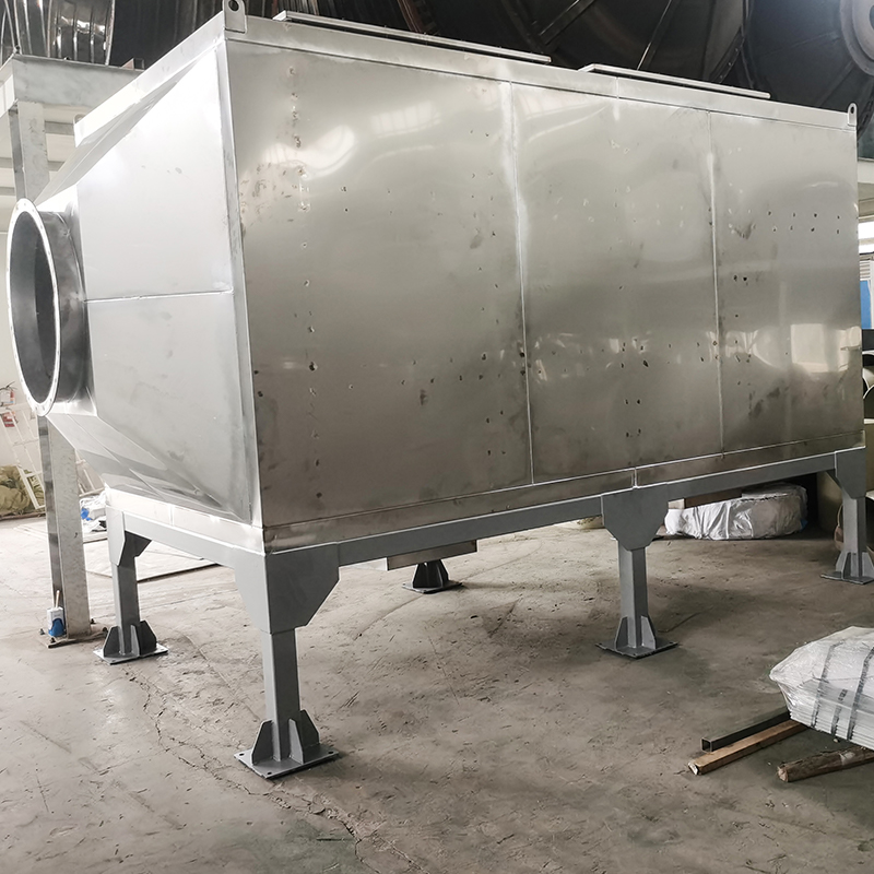 Konstrukcja do załadunku i rozładunku z góry. Skrzynia adsorpcyjna z węglem aktywnym ze stali nierdzewnej 304