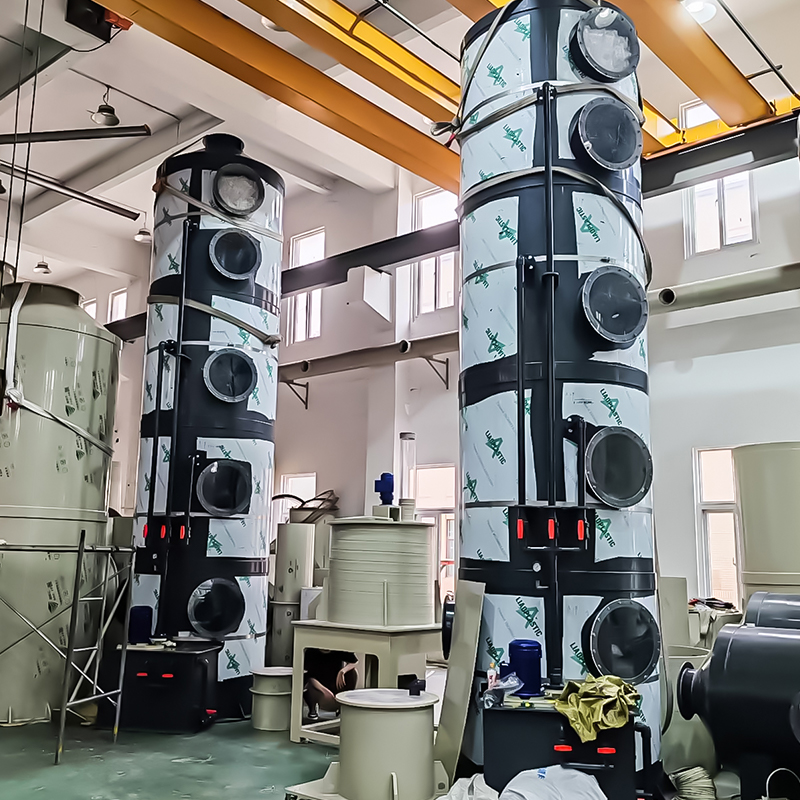 Wieża natryskowa z PCV